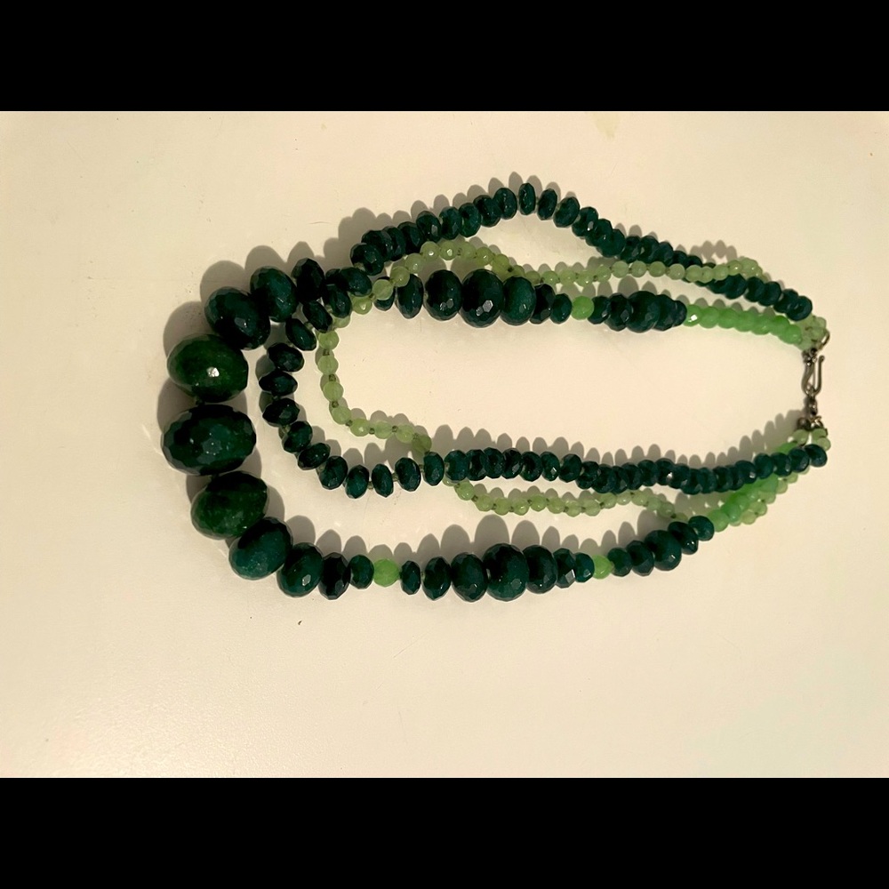 Beaded necklace